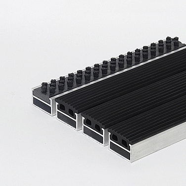 Алюминиевая решетка (20 мм).  �2